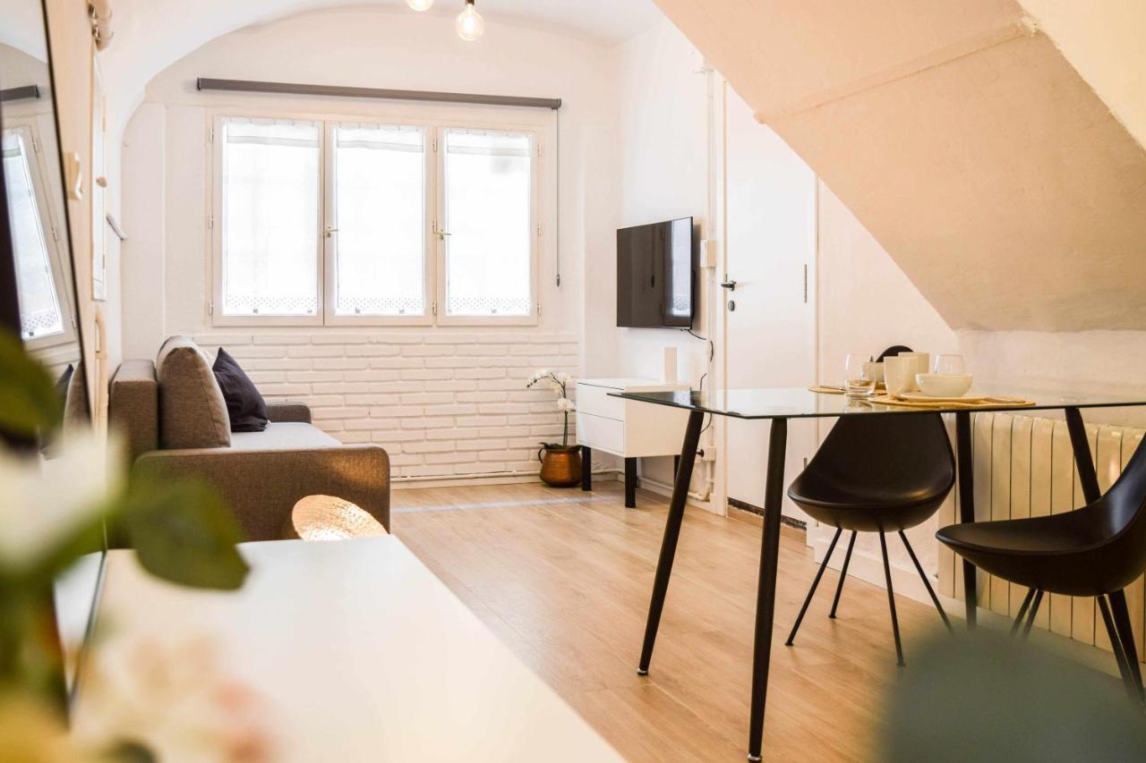 Casa Besalú LEstudi Apartamento en el centro de Besalú Bagian luar foto