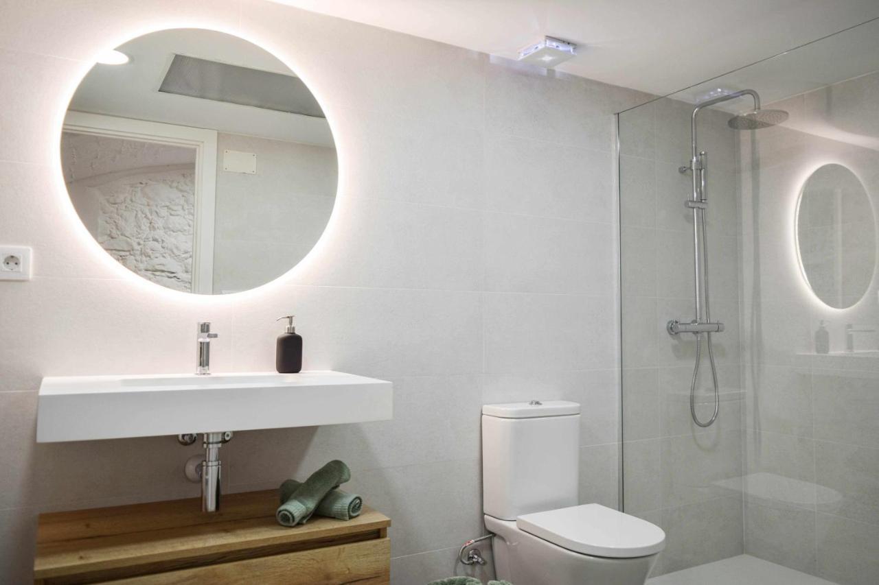 Casa Besalú LEstudi Apartamento en el centro de Besalú Bagian luar foto