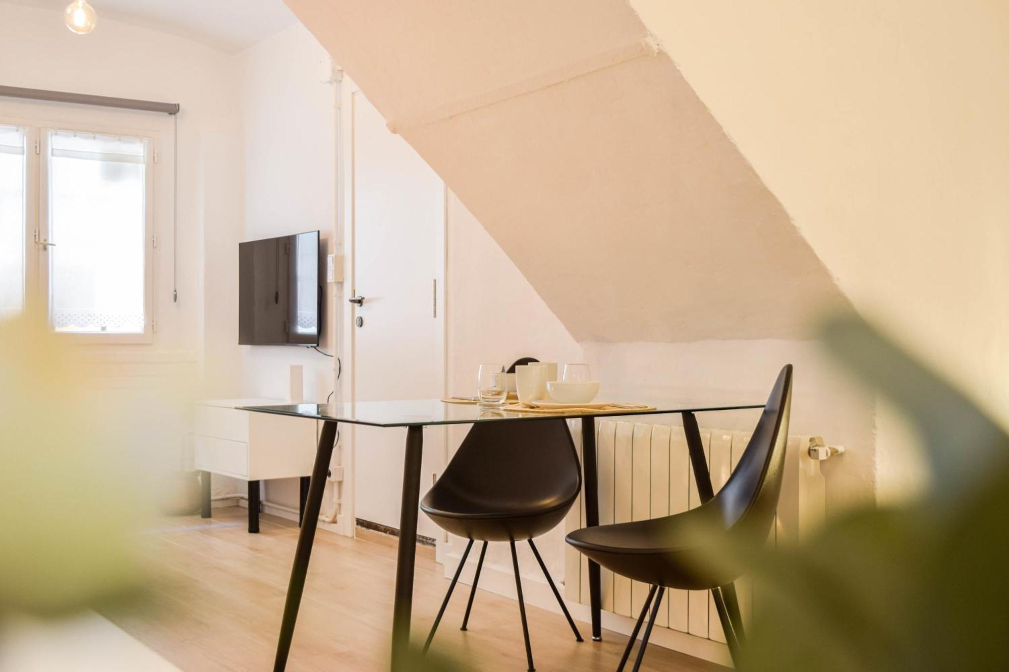 Casa Besalú LEstudi Apartamento en el centro de Besalú Bagian luar foto
