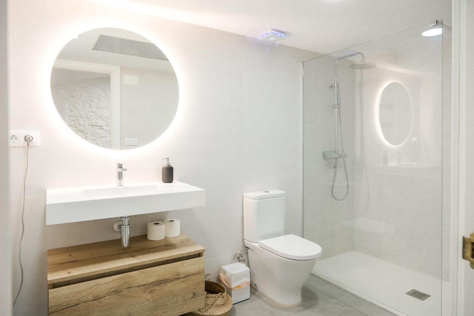 Casa Besalú LEstudi Apartamento en el centro de Besalú Bagian luar foto