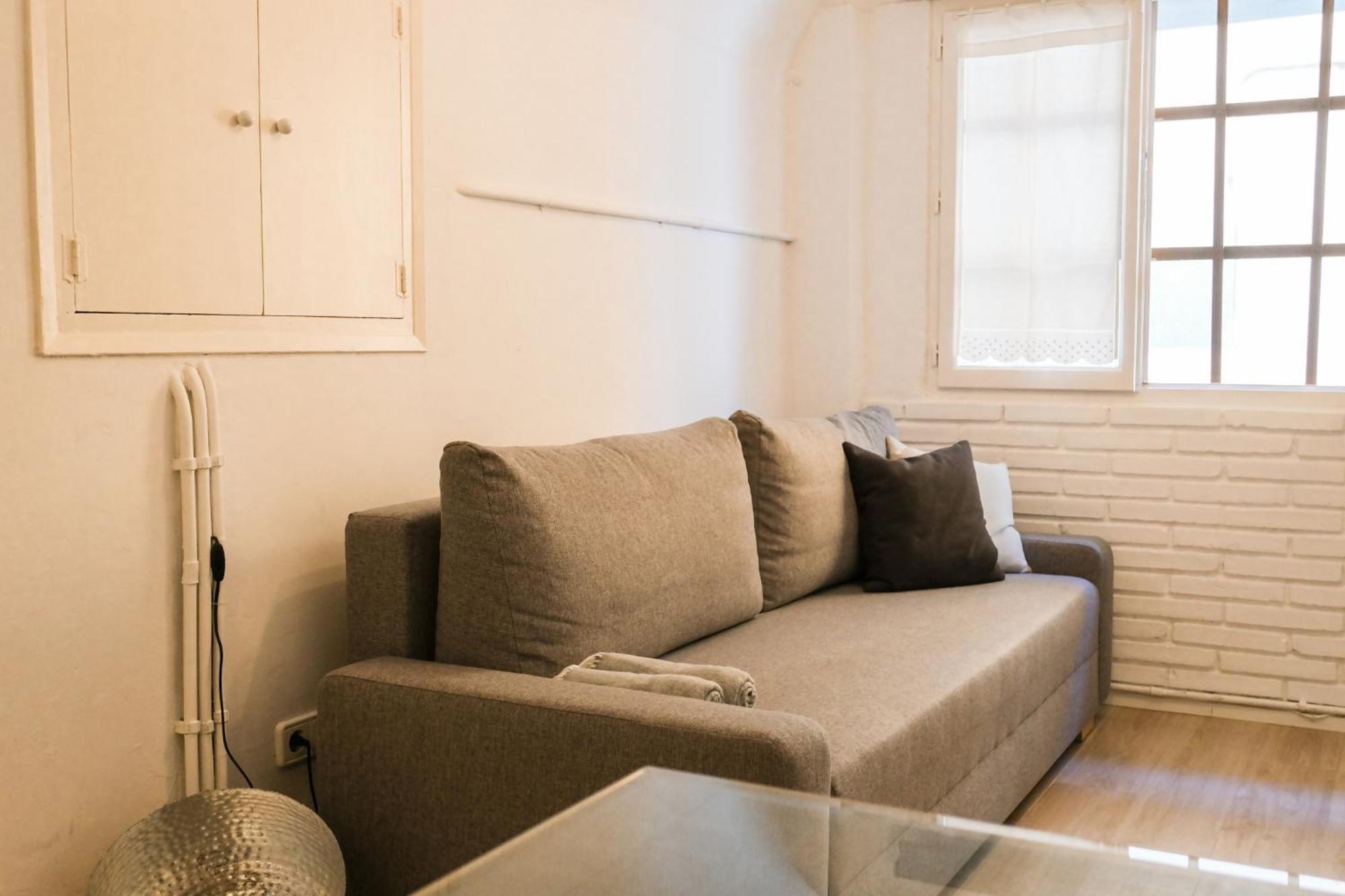 Casa Besalú LEstudi Apartamento en el centro de Besalú Bagian luar foto