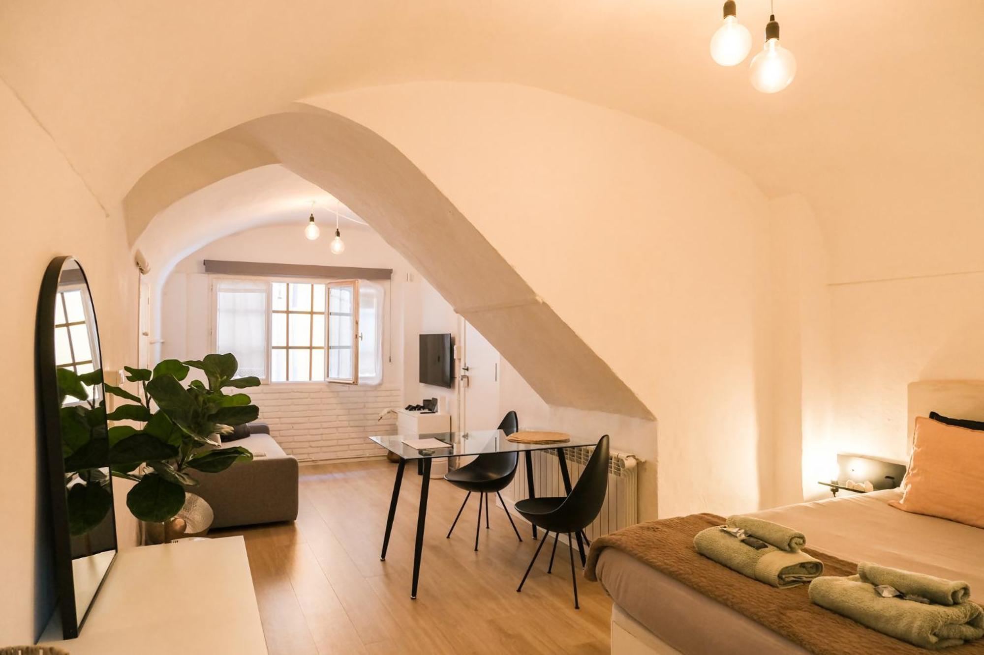 Casa Besalú LEstudi Apartamento en el centro de Besalú Bagian luar foto